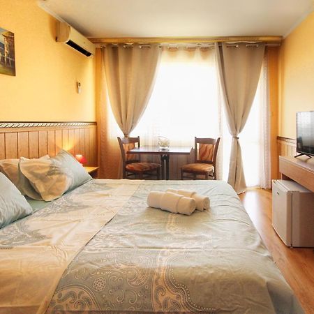 Хотел Комплекс Антик Varna Exterior foto
